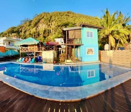 Aura Marina Sands Beach Resort Baler Extérieur photo